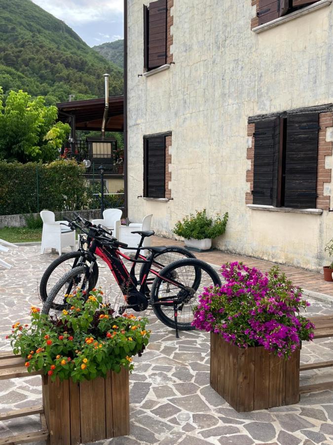 Casa Vacanze Vecchio Frantoio Residenza Moraiolo Spoleto Luaran gambar